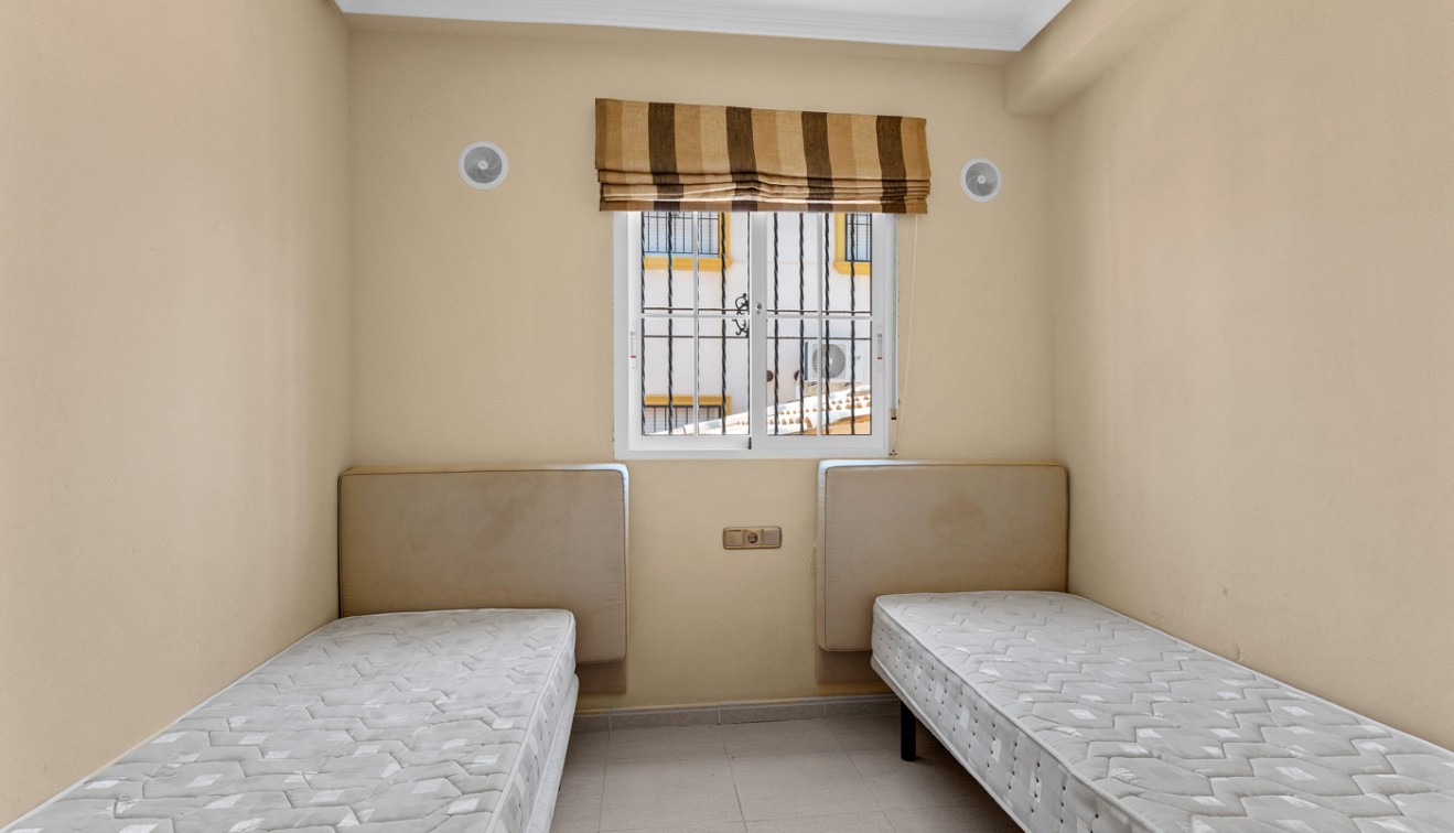 Prodej - Čtyřpodlažní dům - Orihuela costa - Lomas de Cabo Roig