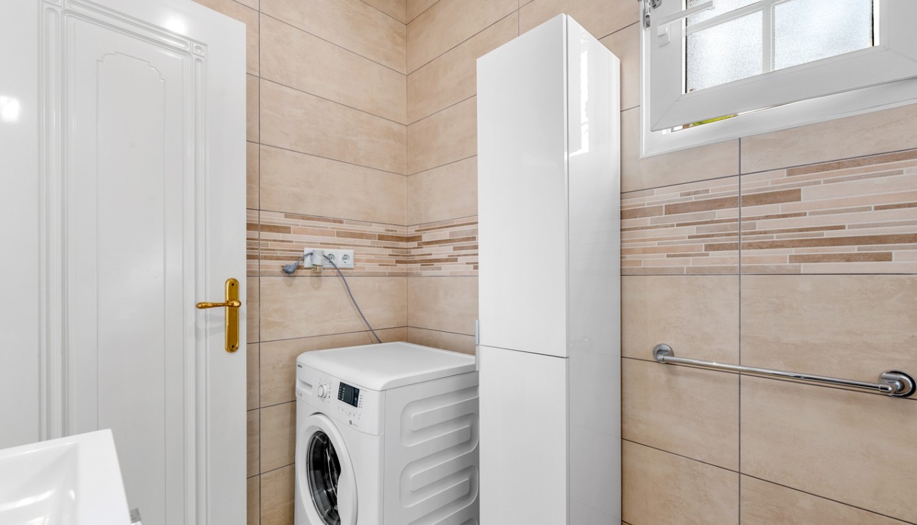 Prodej - Čtyřpodlažní dům - Orihuela costa - Playa Flamenca