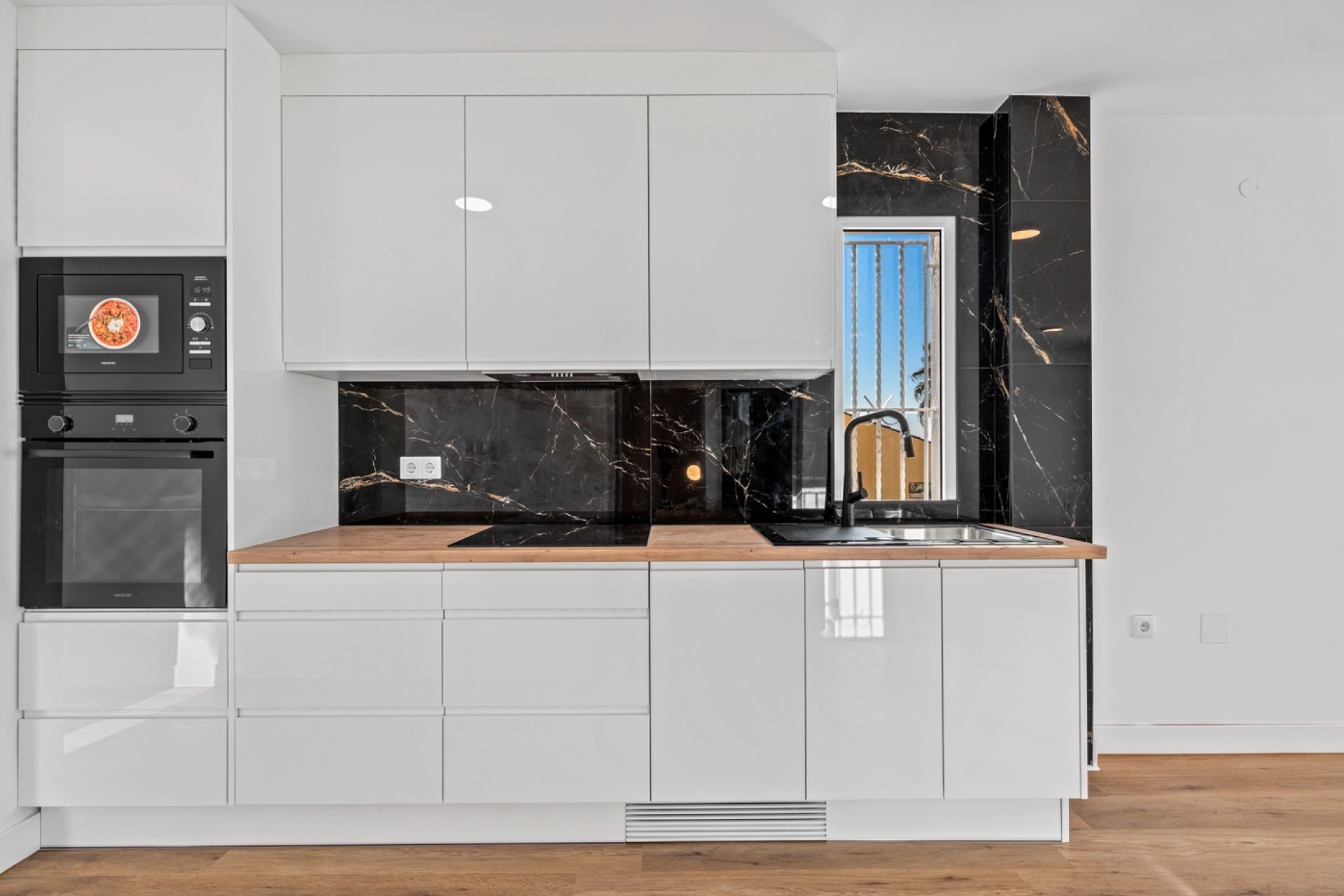 Prodej - Semi-detached - Benimar