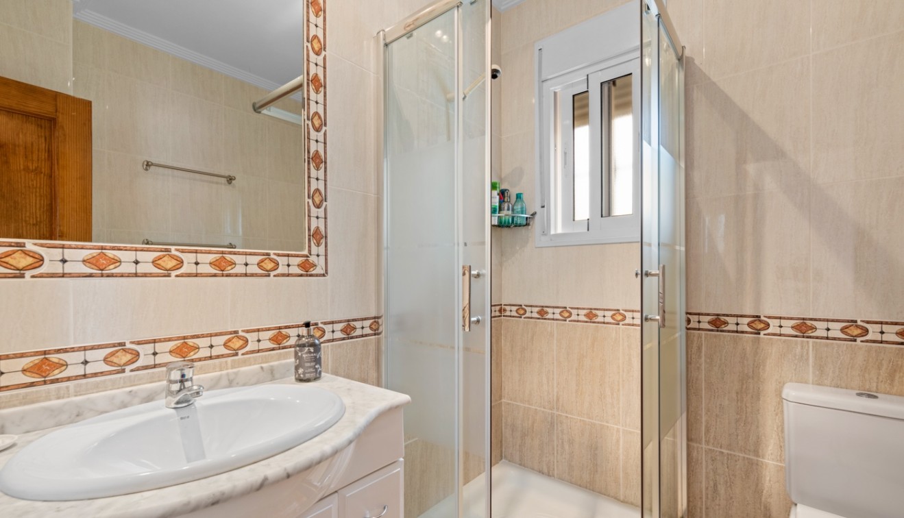 Prodej - Villa - Guardamar del Segura