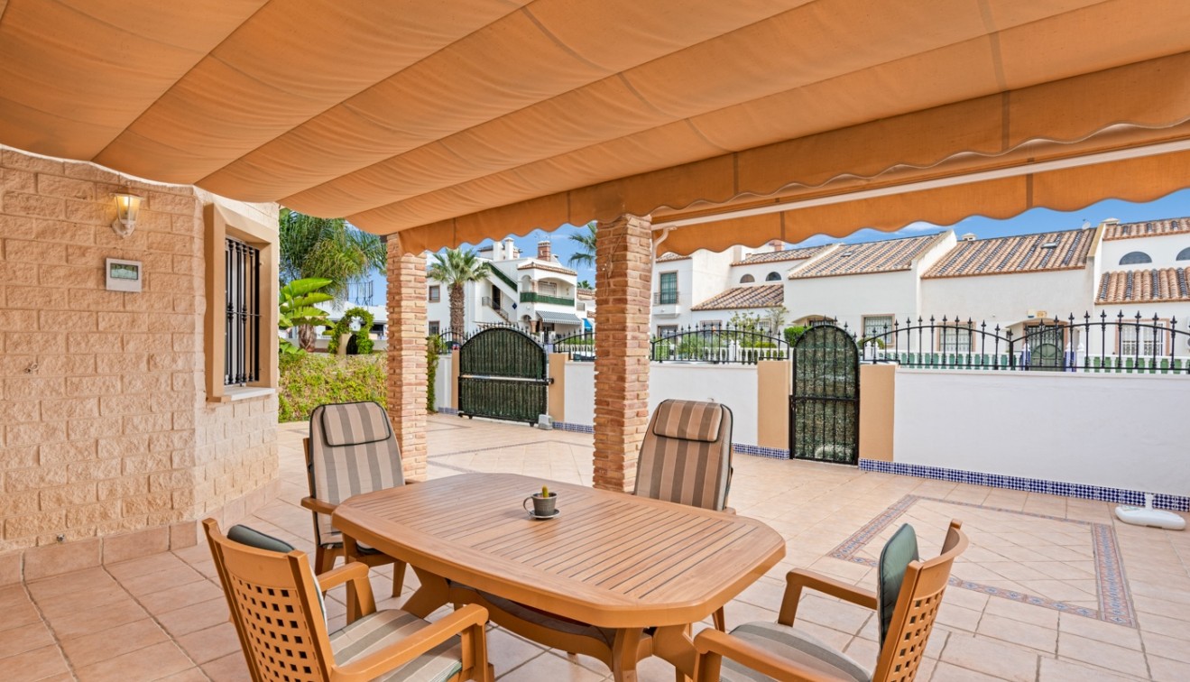 Prodej - Villa - Guardamar del Segura