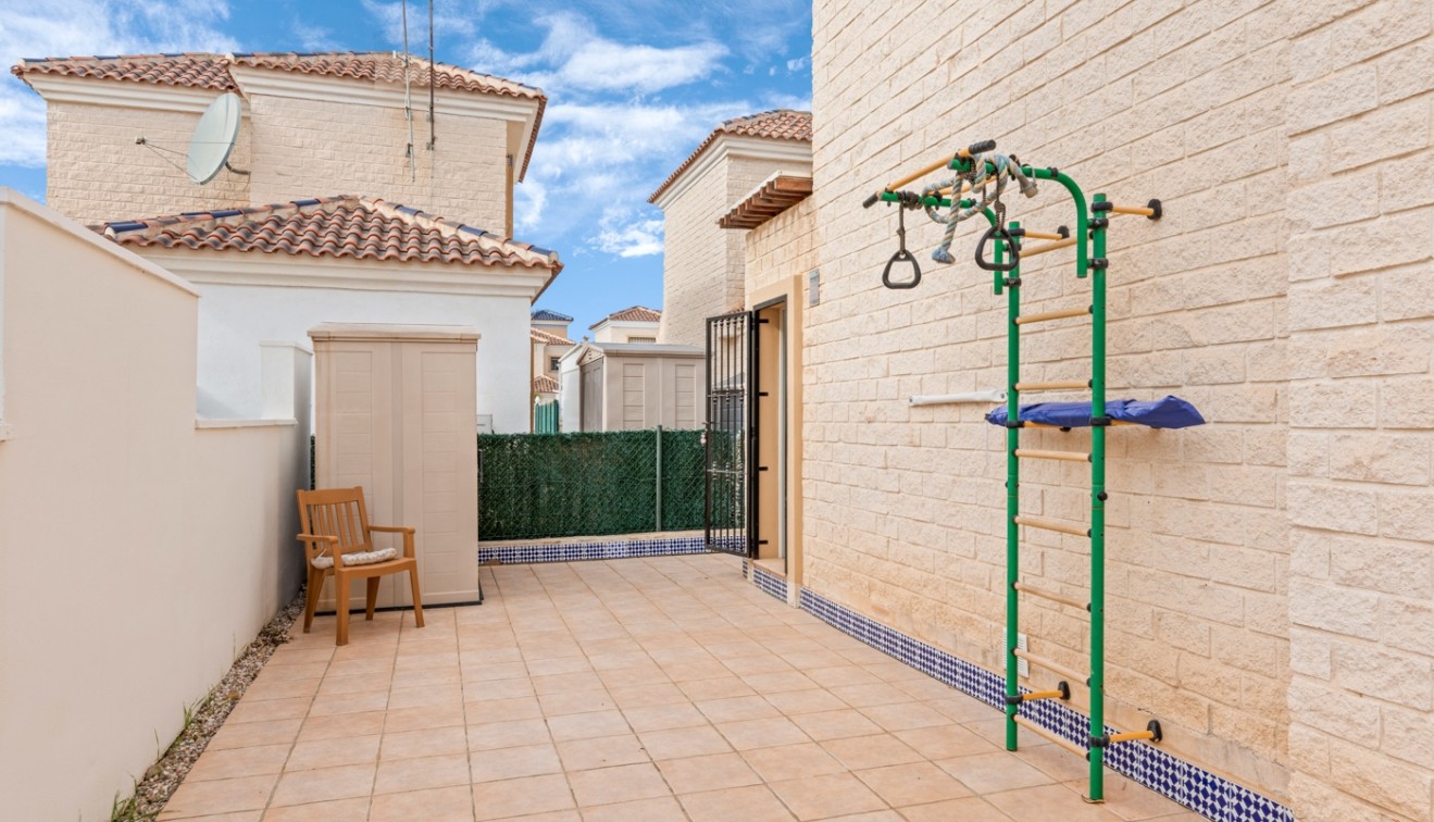 Prodej - Villa - Guardamar del Segura