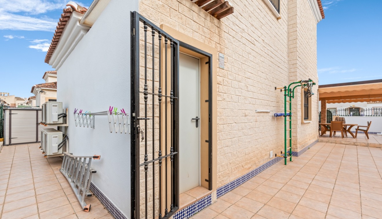 Prodej - Villa - Guardamar del Segura