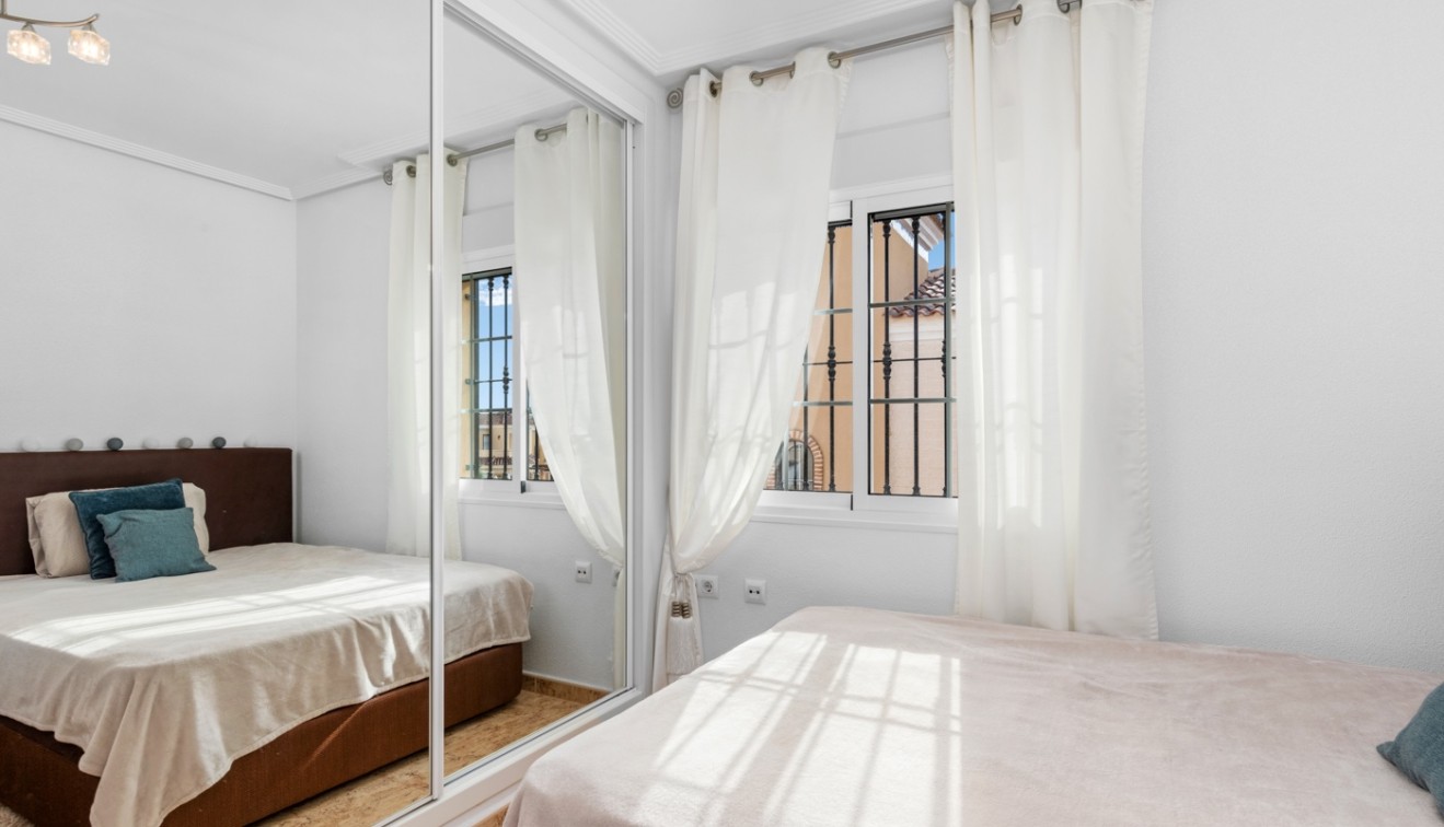 Prodej - Villa - Guardamar del Segura