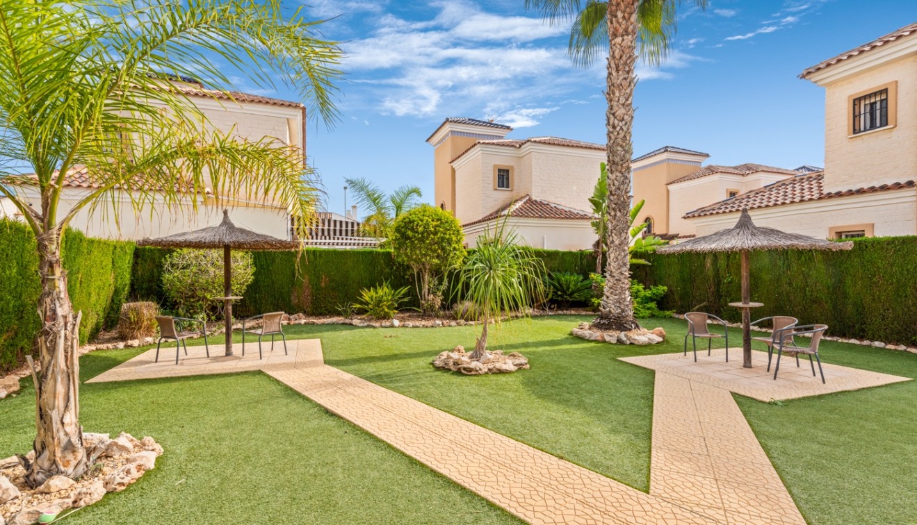 Prodej - Villa - Guardamar del Segura