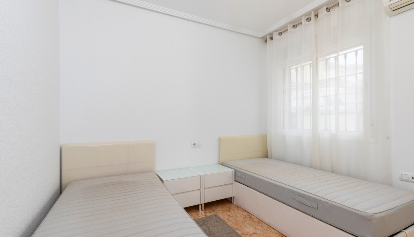 Prodej - Villa - Guardamar del Segura