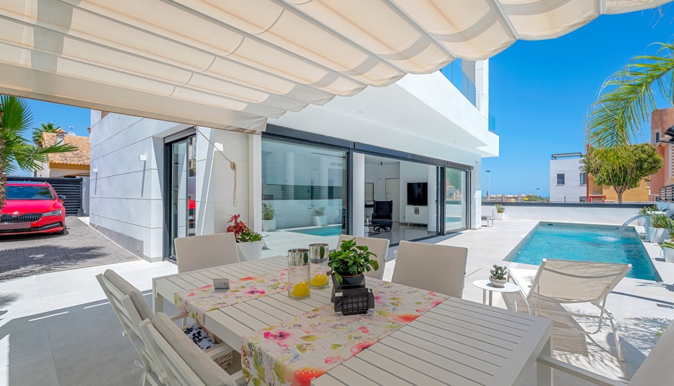 Prodej - Villa - Guardamar del Segura