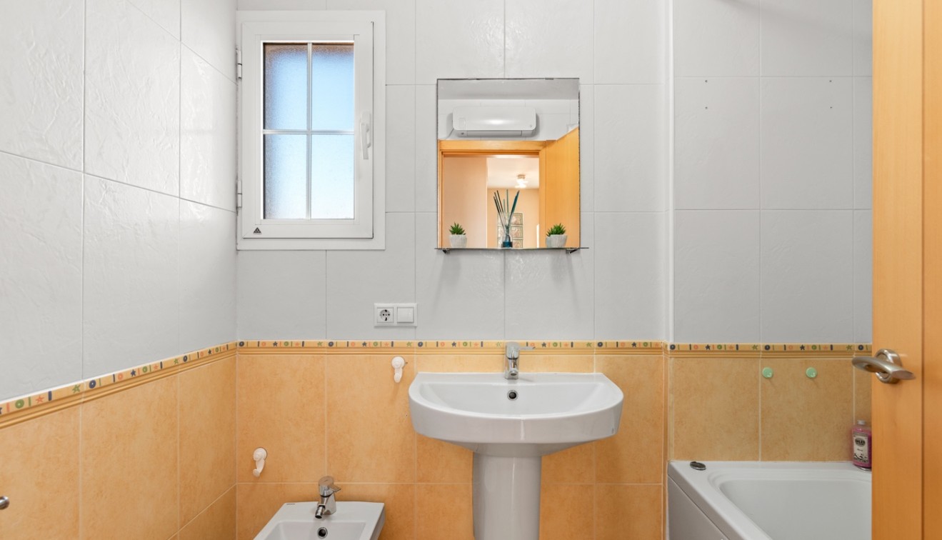 Prodej - Villa - La Nucia - La nucia