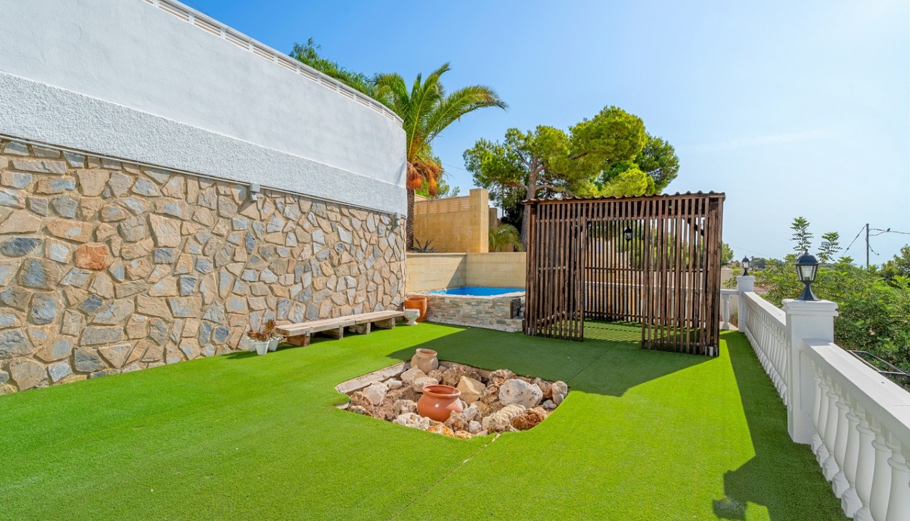 Prodej - Villa - La Nucia - La nucia