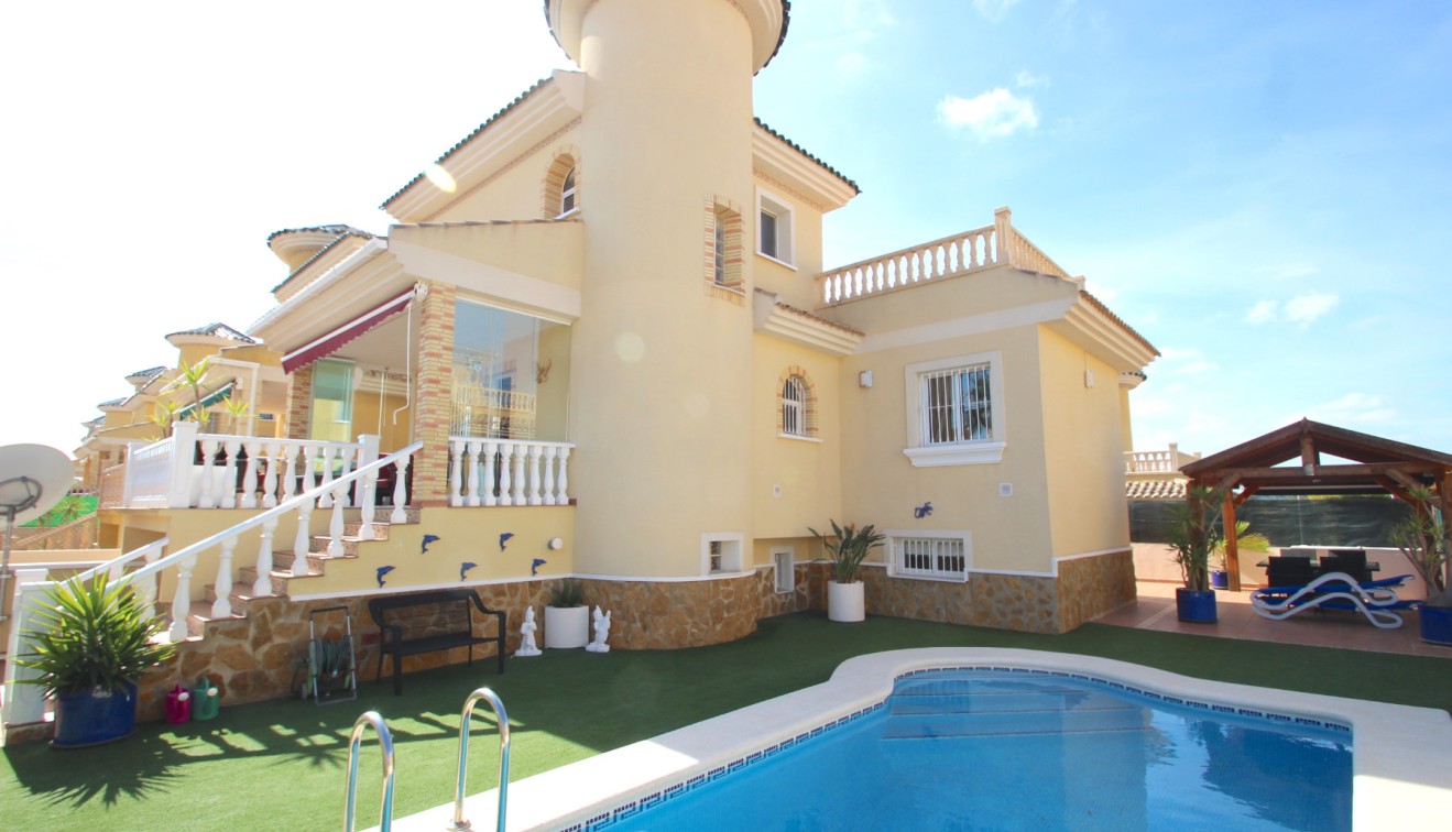 Prodej - Villa - Lo Crispin