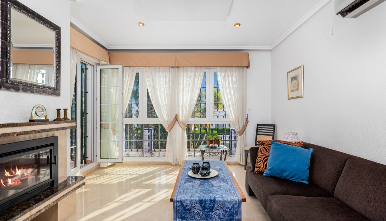 Prodej - Villa - Orihuela costa - Villamartín