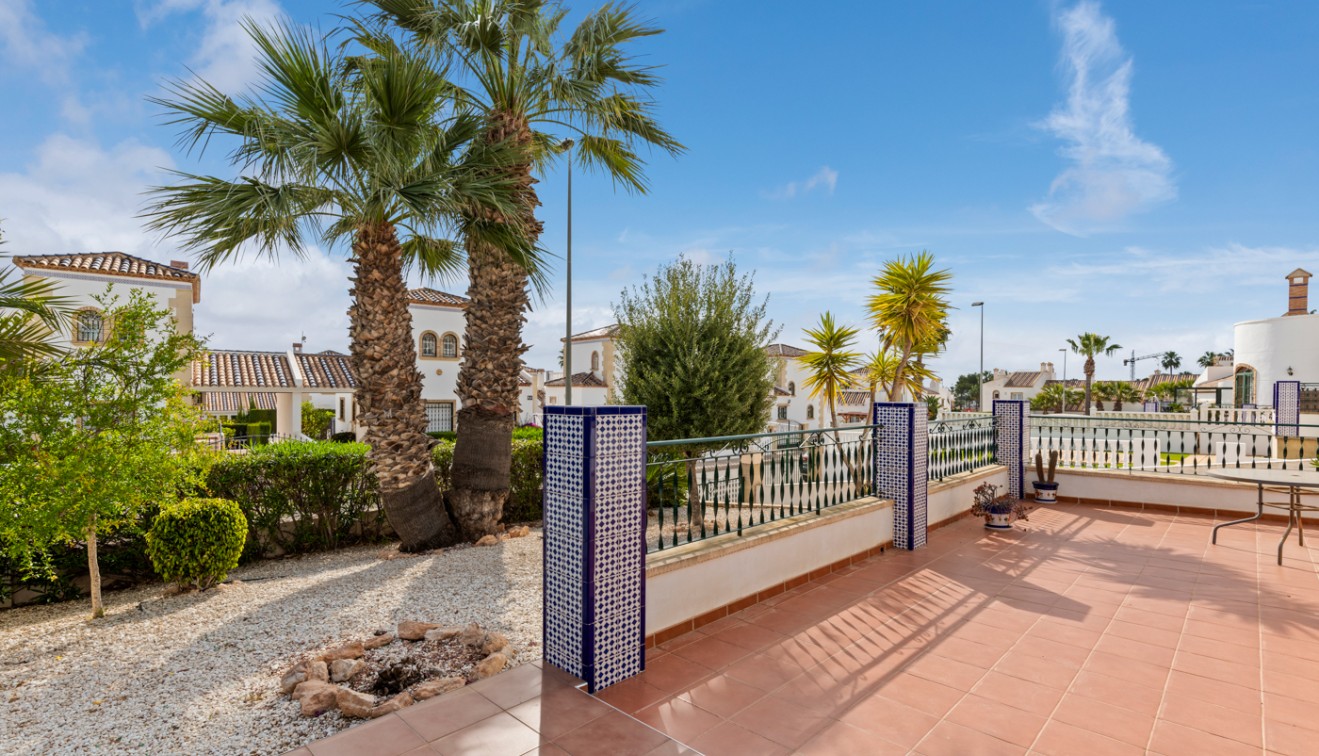 Prodej - Villa - Orihuela costa - Villamartín