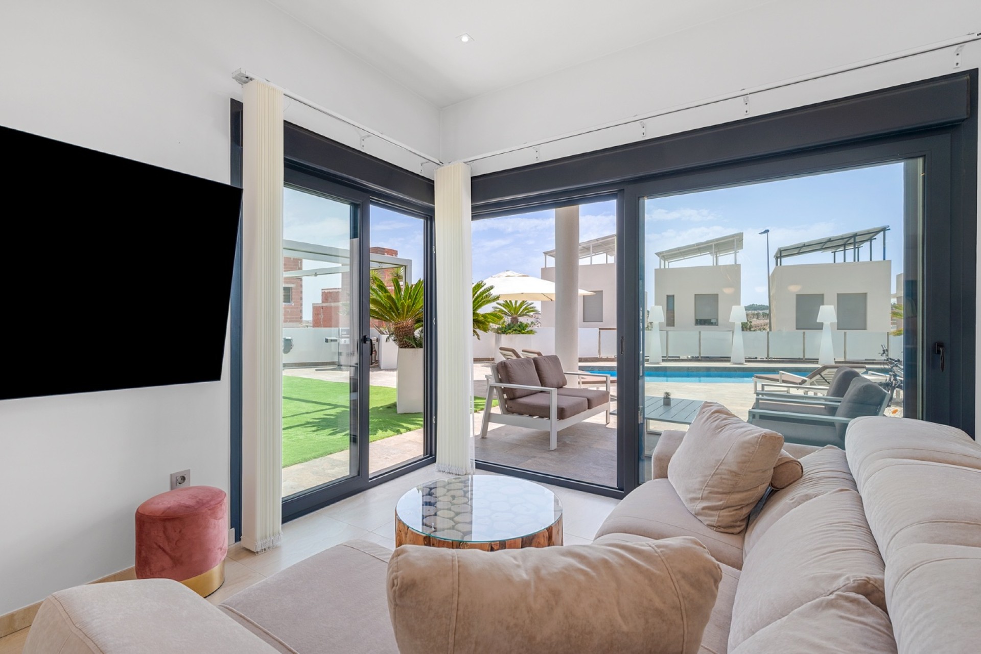 Prodej - Villa - Orihuela costa - Villamartín