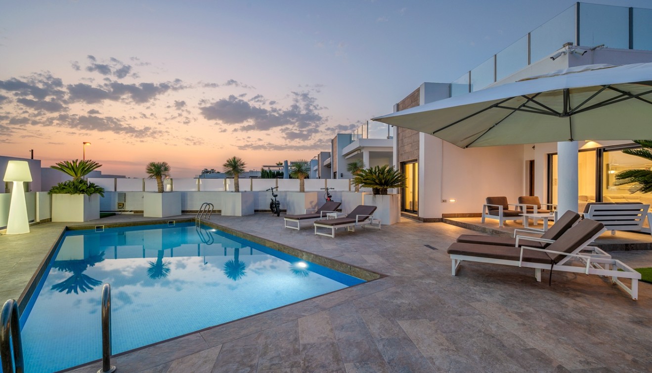 Prodej - Villa - Orihuela costa - Villamartín