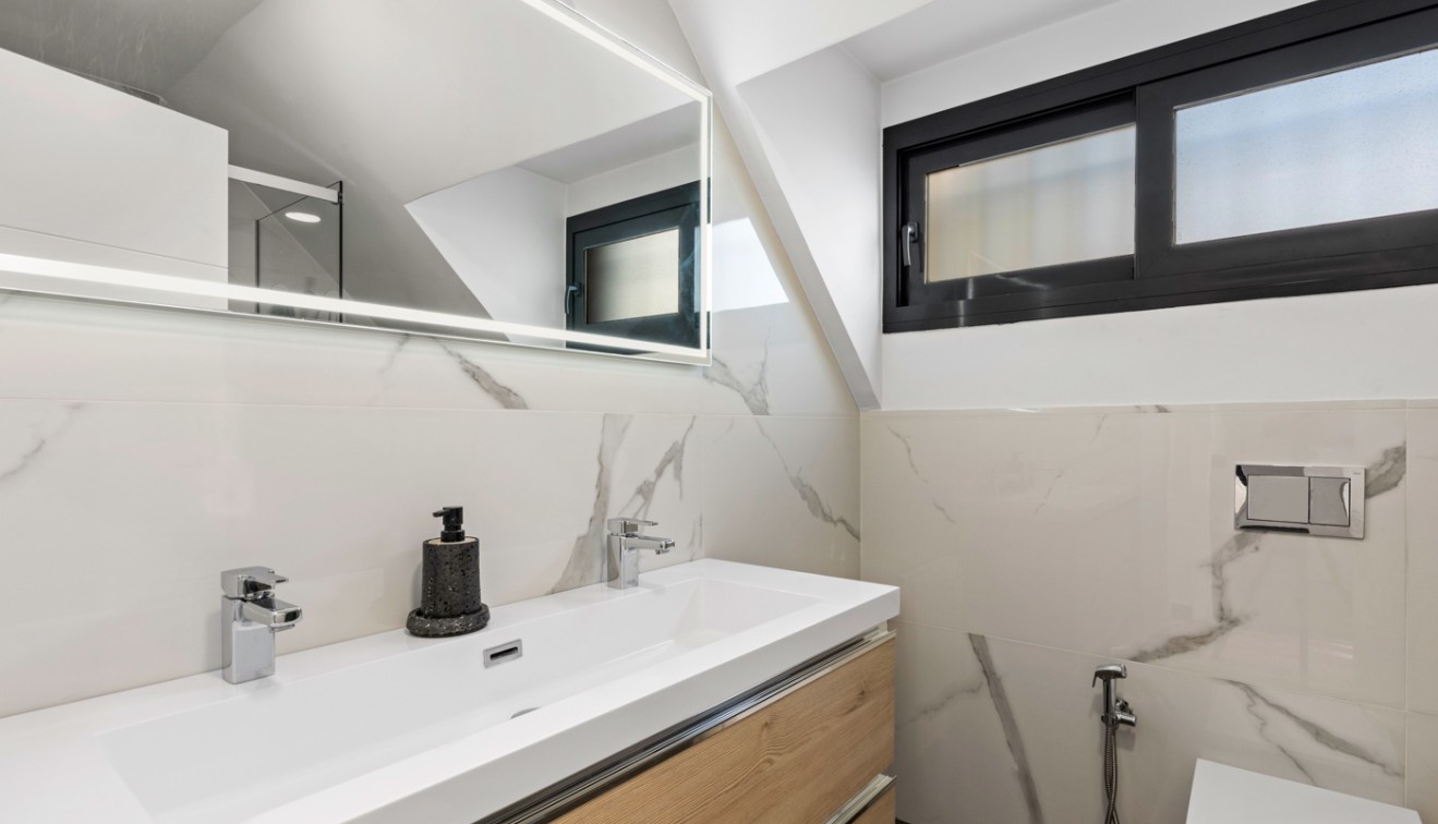 Prodej - Villa - San Juan Alicante - Frank Espinós