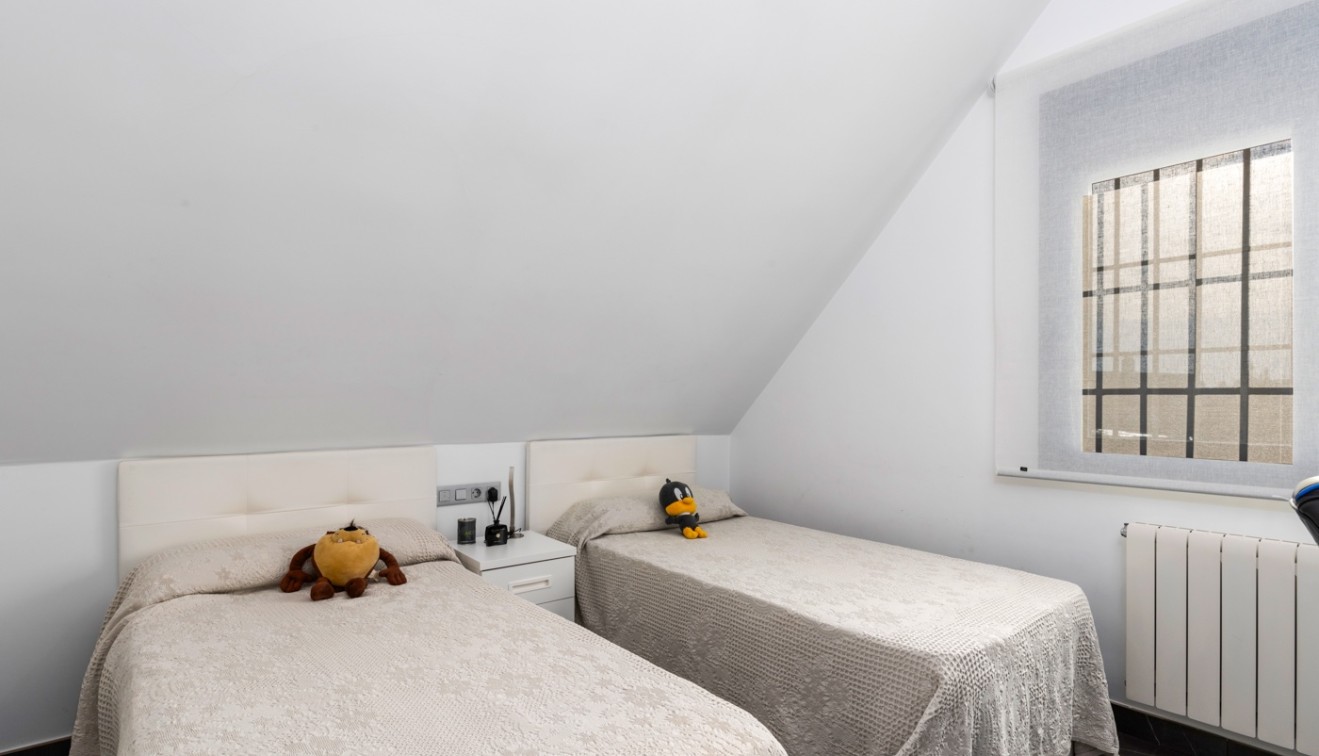 Prodej - Villa - San Juan Alicante - Frank Espinós