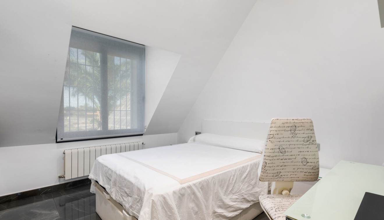 Prodej - Villa - San Juan Alicante - Frank Espinós