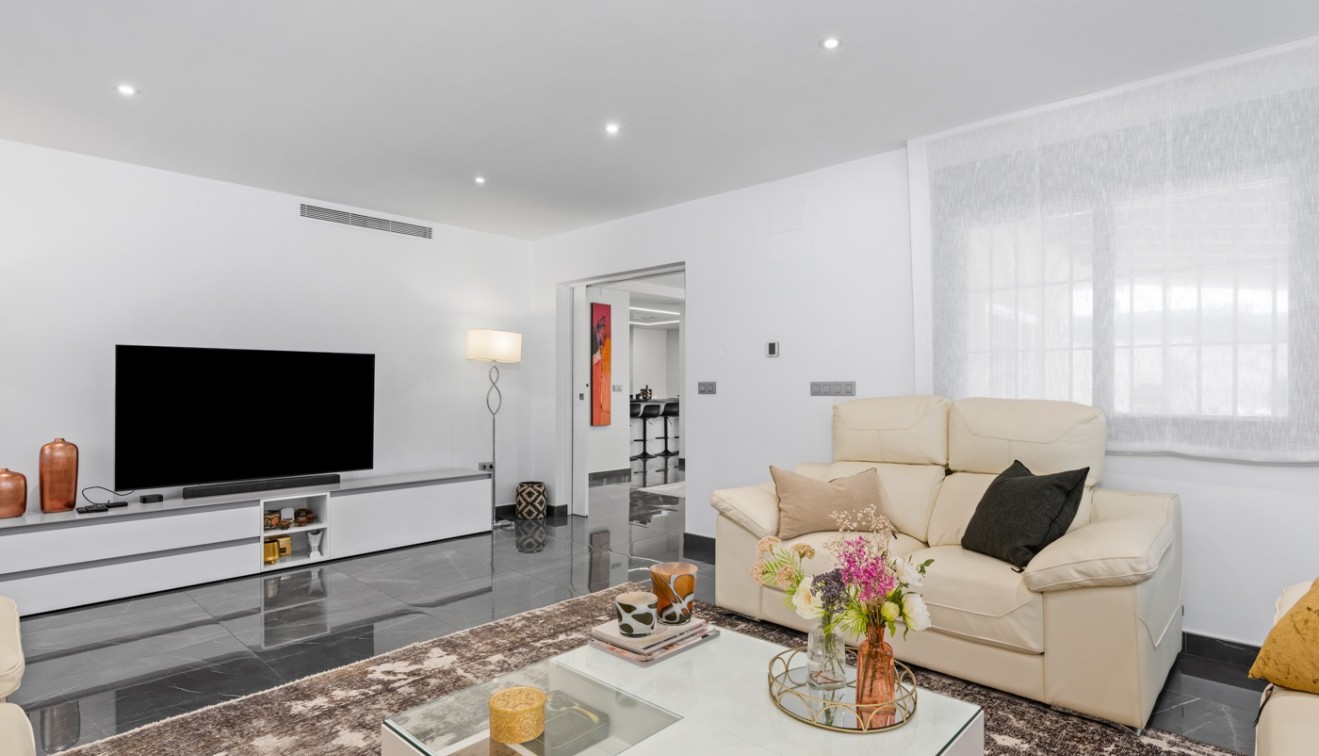 Prodej - Villa - San Juan Alicante - Frank Espinós