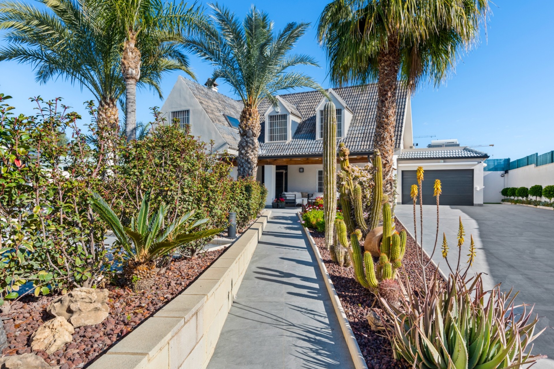 Prodej - Villa - San Juan Alicante - Frank Espinós