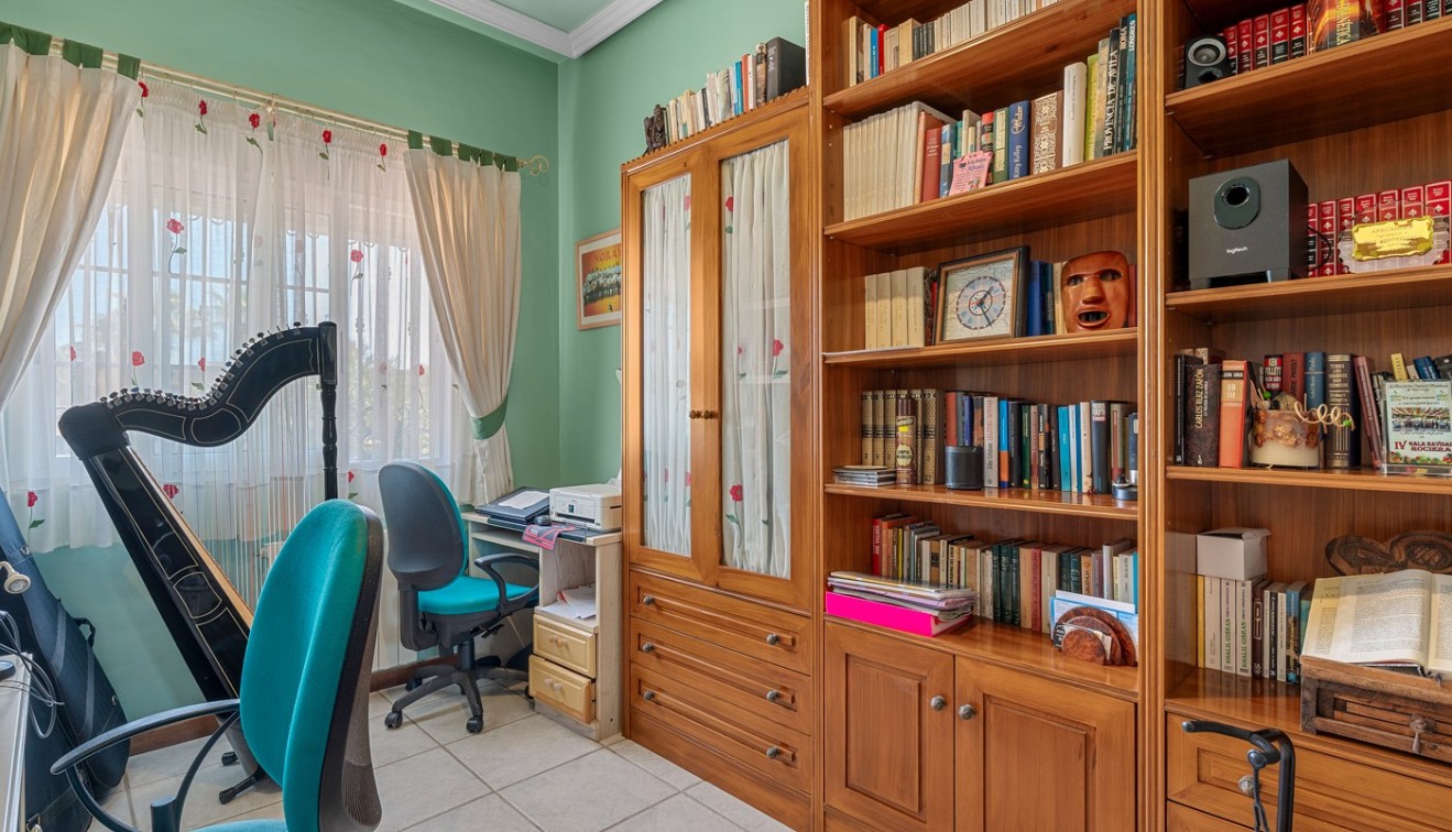 Prodej - Villa - Torrevieja - La Mata