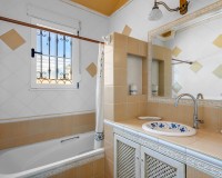 Prodej - Villa - Torrevieja - La Mata