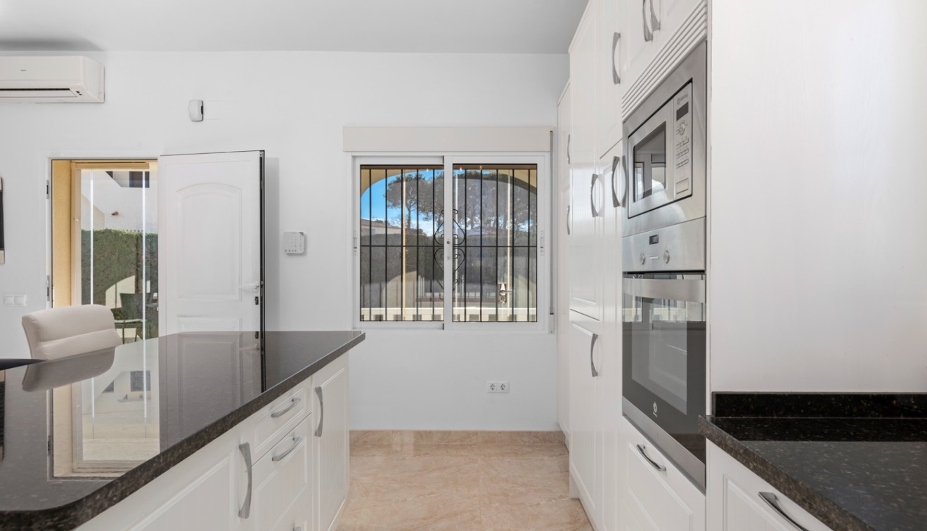 Prodej - Villa - Torrevieja - Los Balcones