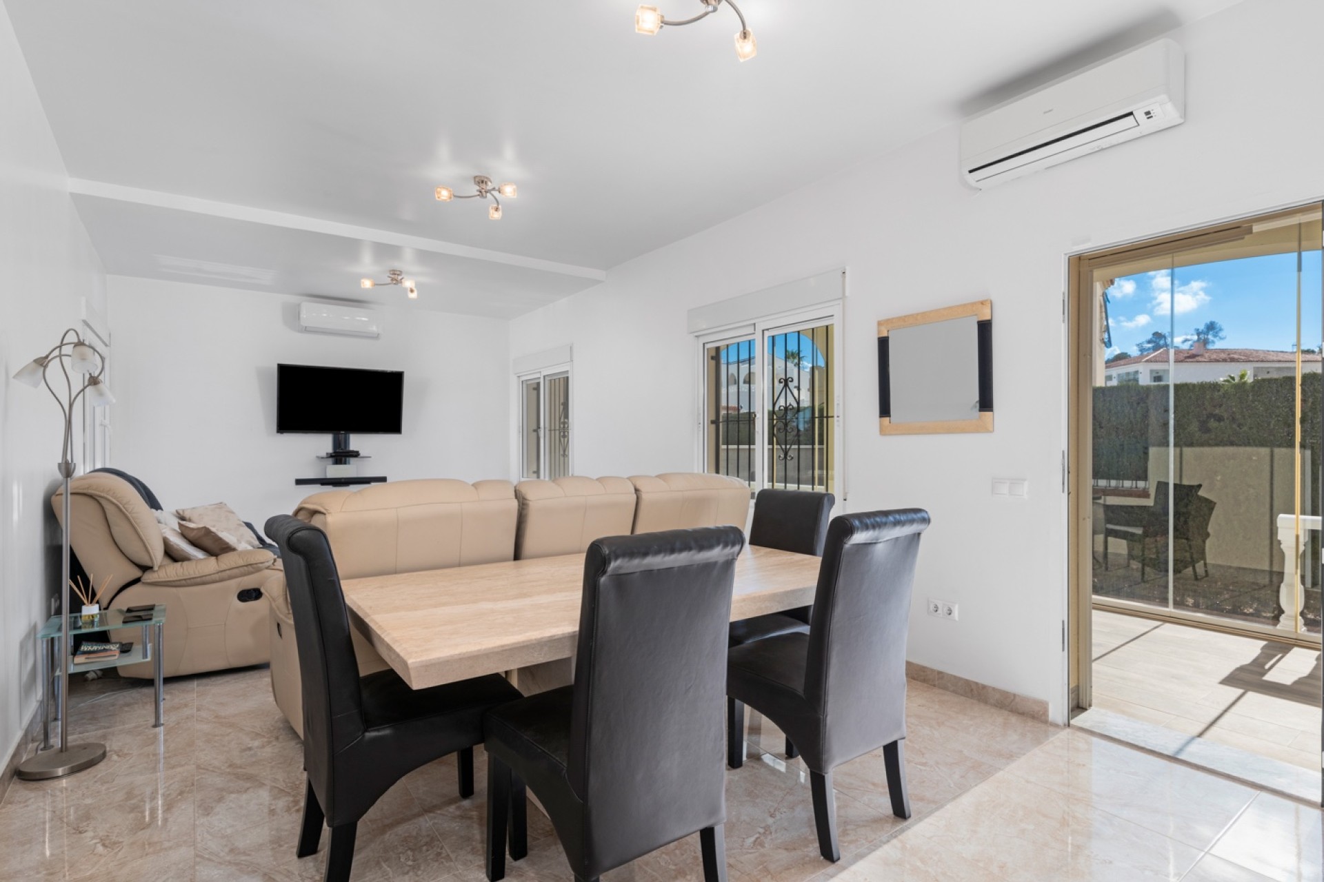 Prodej - Villa - Torrevieja - Los Balcones