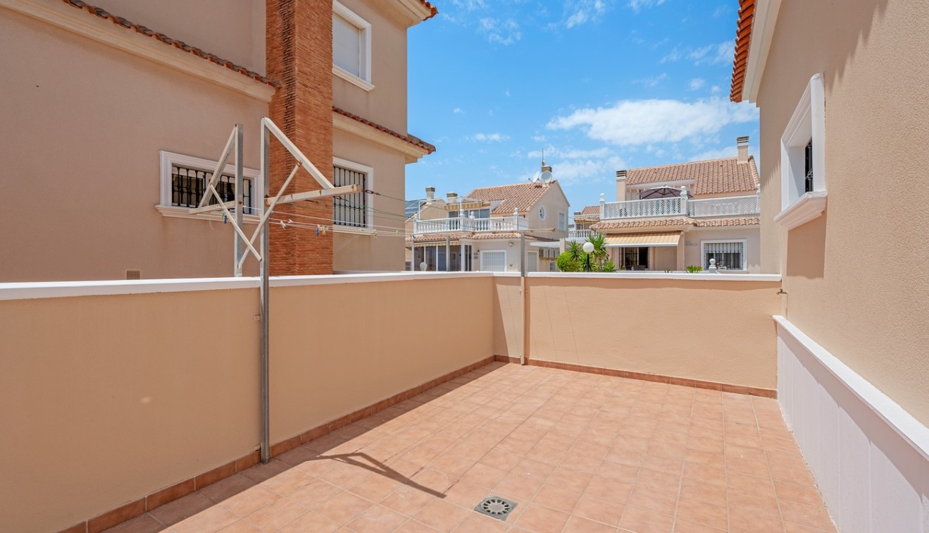 Pronájem - Villa - Torrevieja