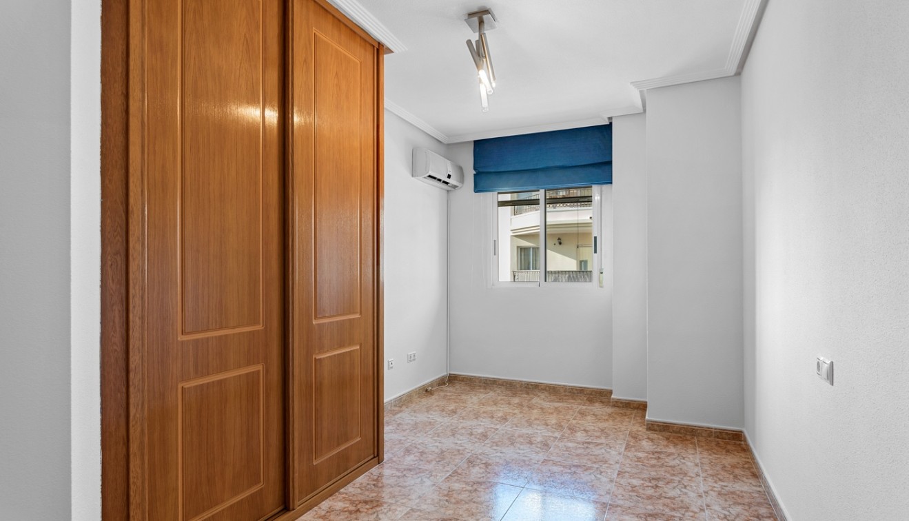 Sale - Apartment - Almoradí