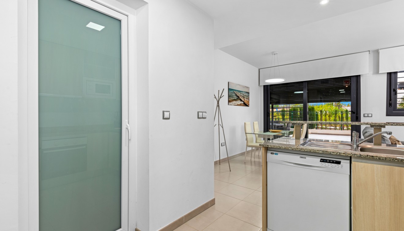 Sale - Apartment - Arenales del Sol