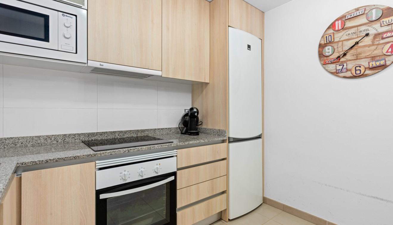 Sale - Apartment - Arenales del Sol