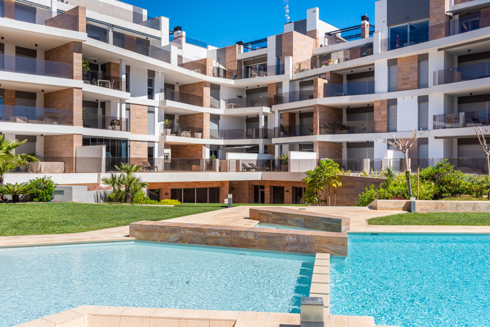 Sale - Apartment - Cabo Roig