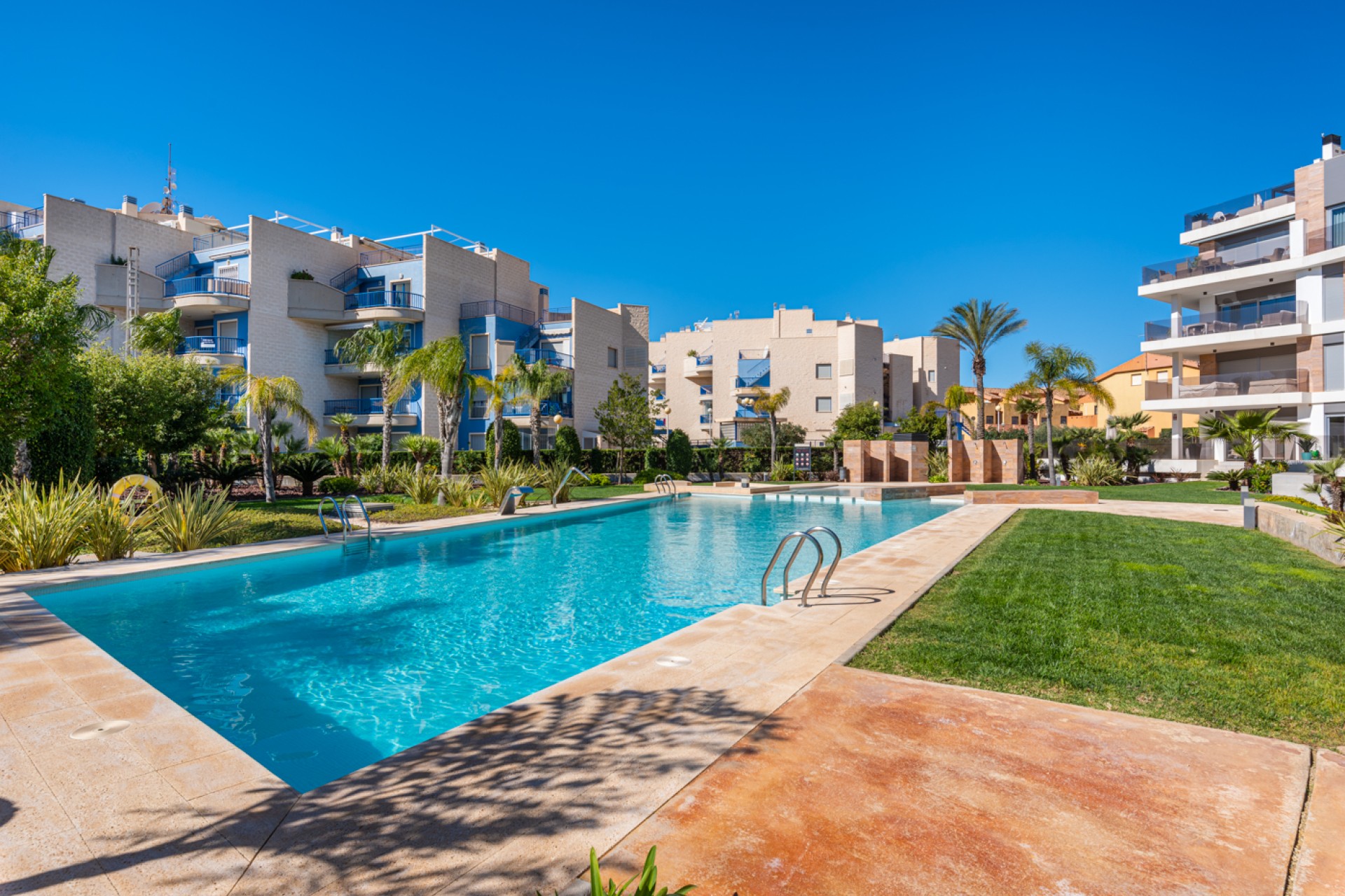 Sale - Apartment - Cabo Roig