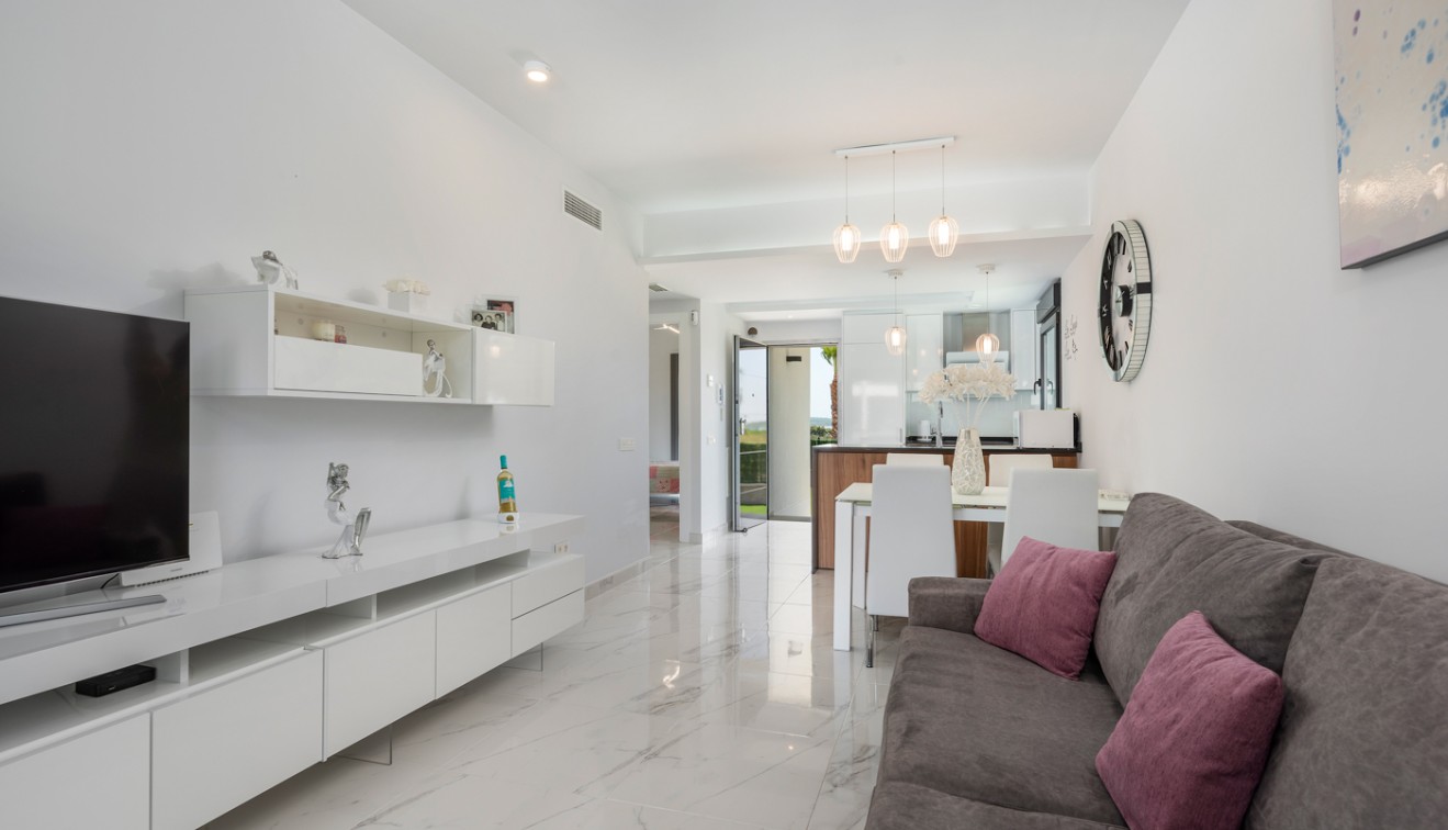 Sale - Apartment - El Raso