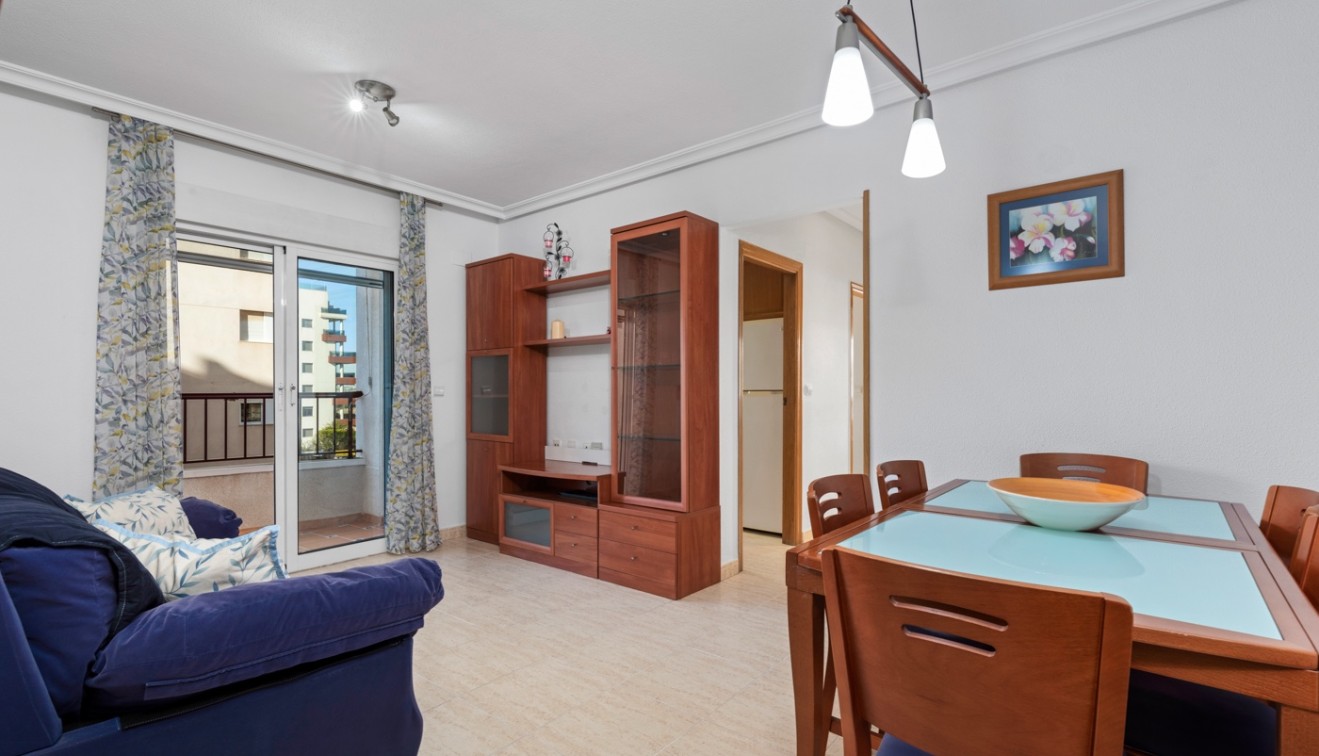 Sale - Apartment - Guardamar del Segura - Pueblo