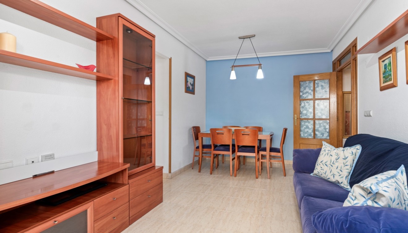 Sale - Apartment - Guardamar del Segura - Pueblo