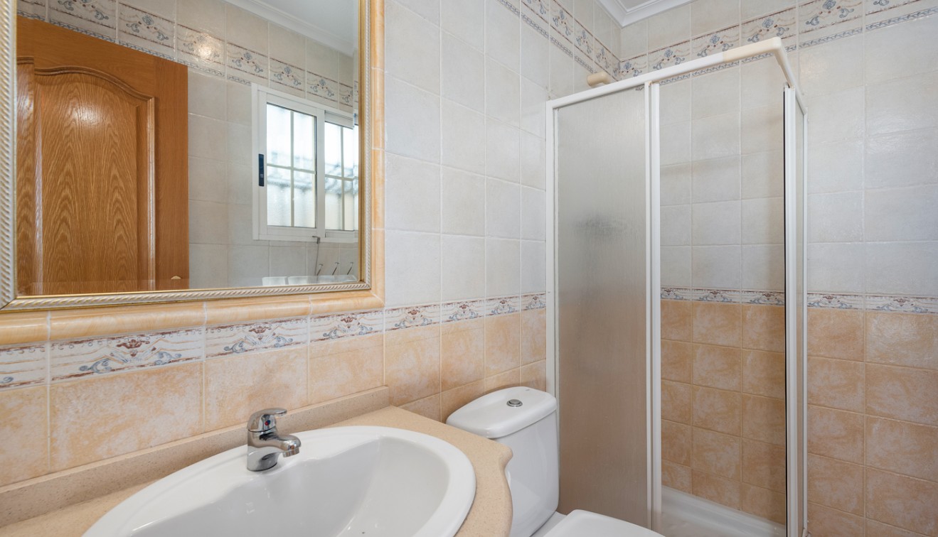 Sale - Apartment - Guardamar del Segura