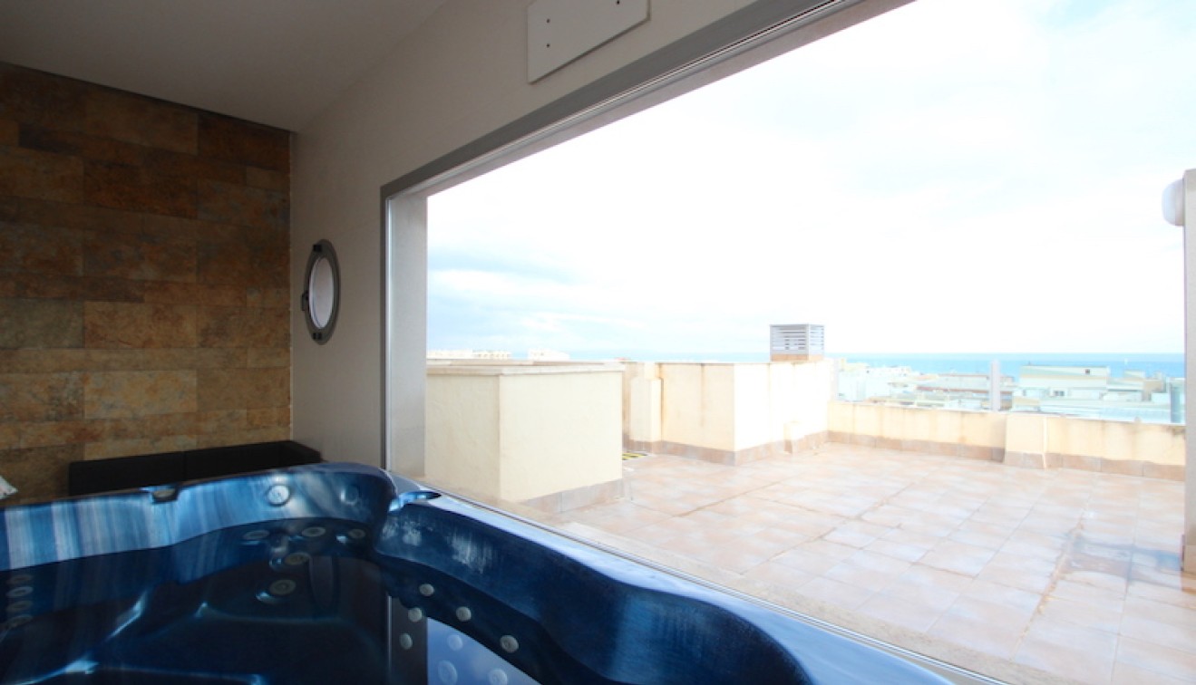 Sale - Apartment - La Mata