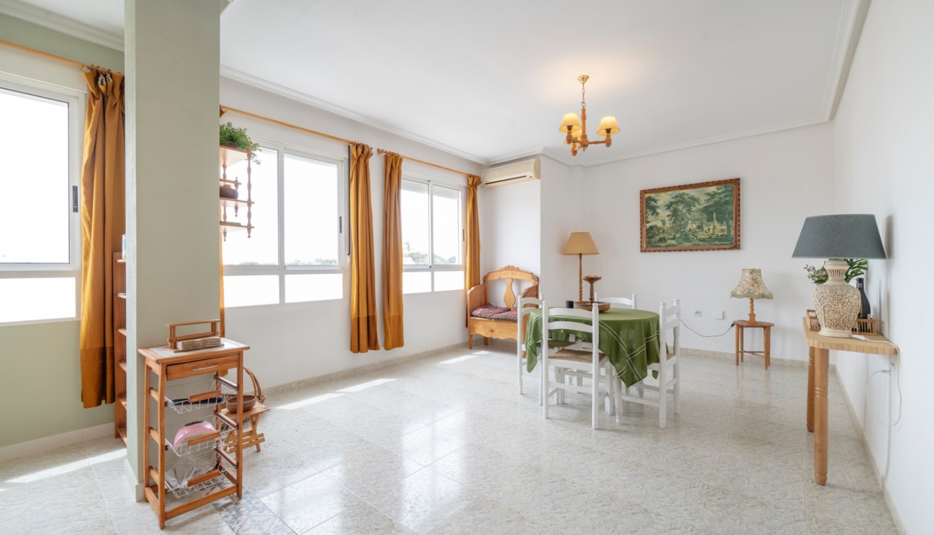 Sale - Apartment - Los Montesinos
