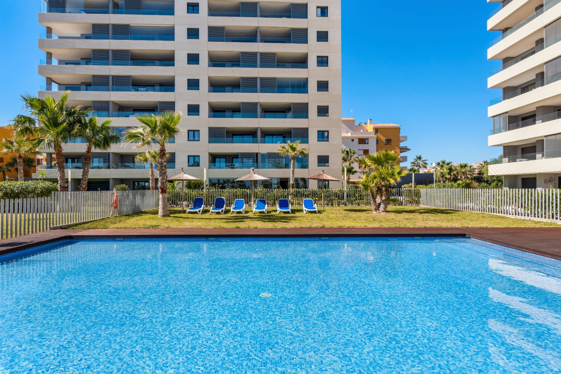 Sale - Apartment - Orihuela costa - Punta Prima