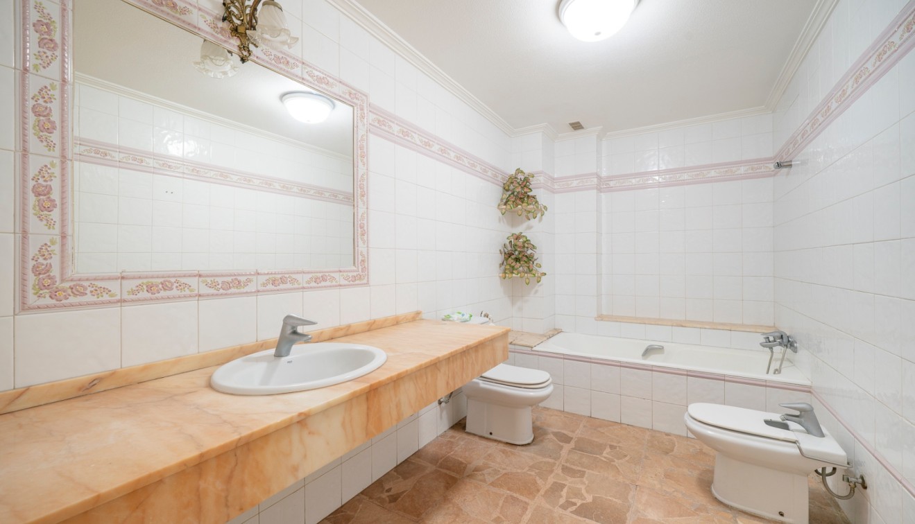 Sale - Apartment - Torrevieja