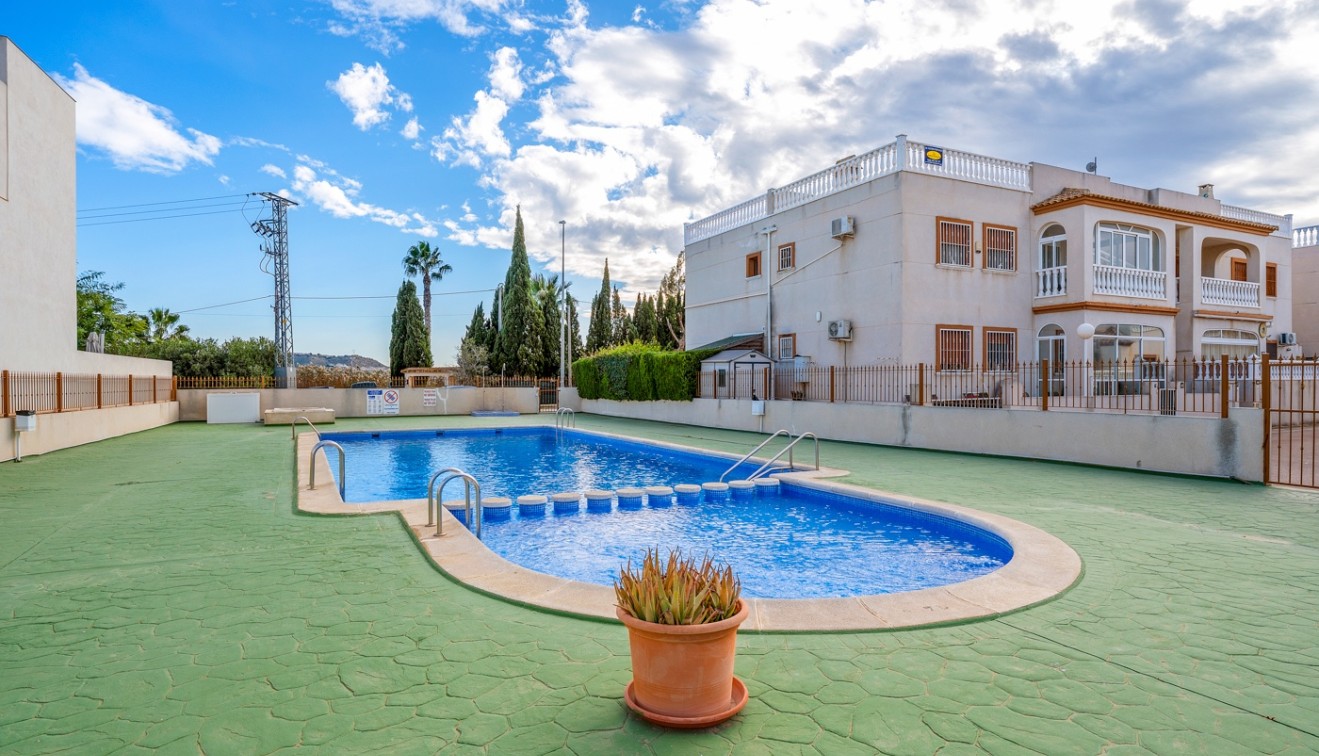 Sale - Bungalow - Daya Vieja