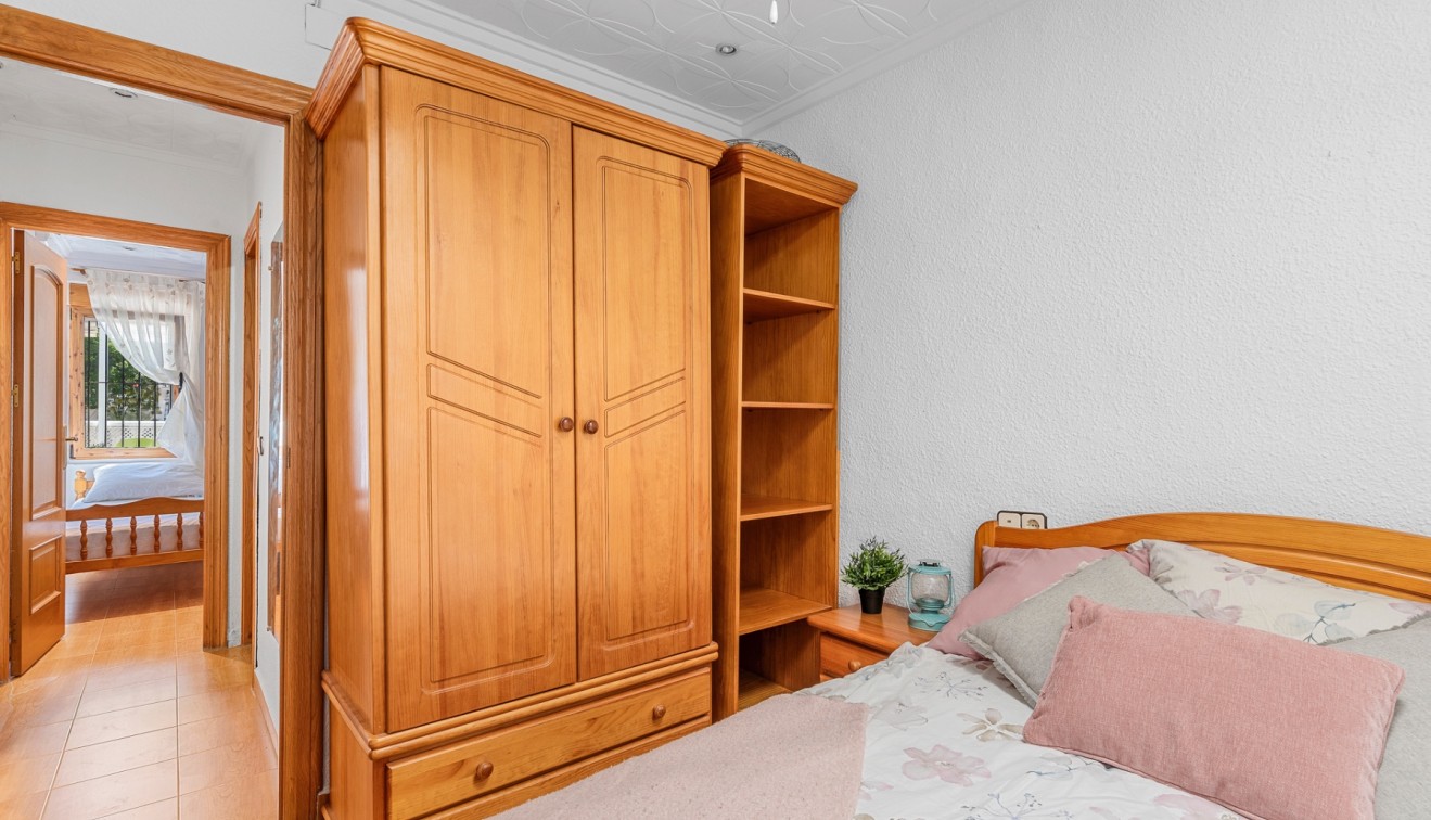 Sale - Bungalow - Guardamar del Segura