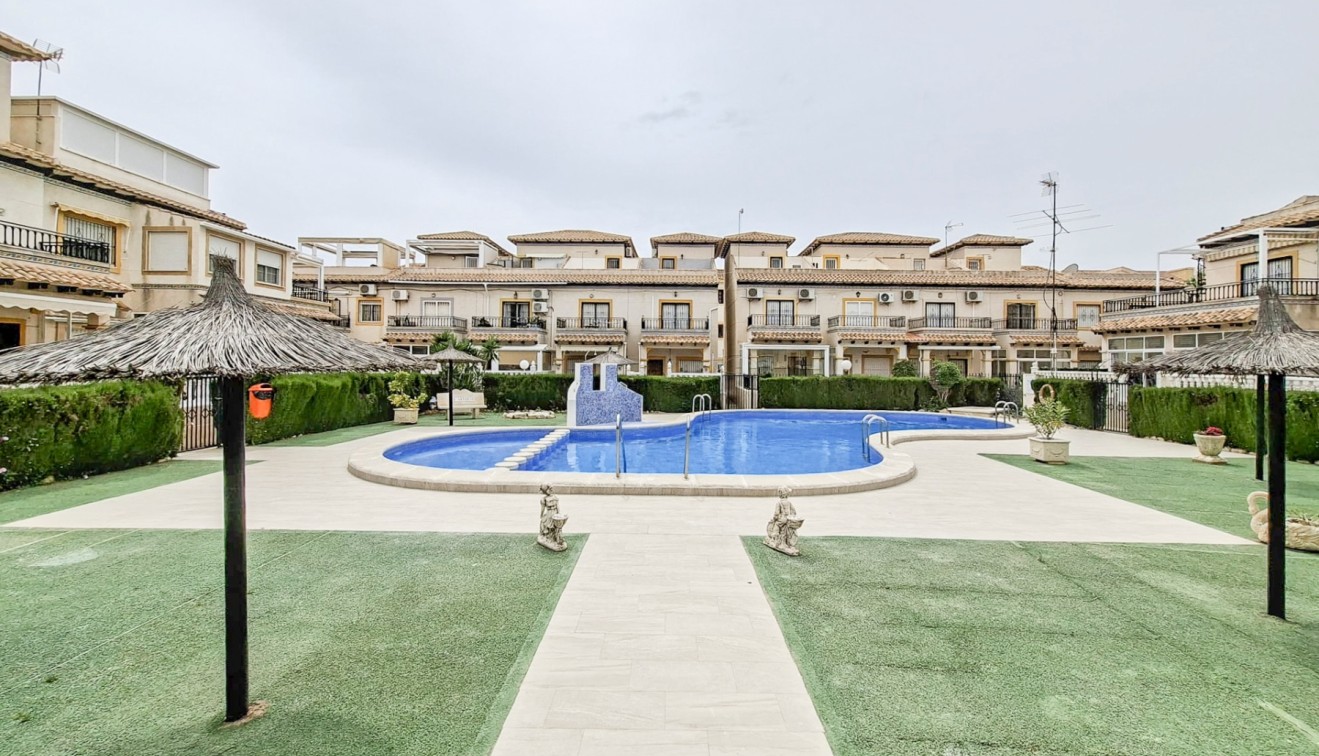 Sale - Bungalow - Orihuela costa - Orihuela Costa