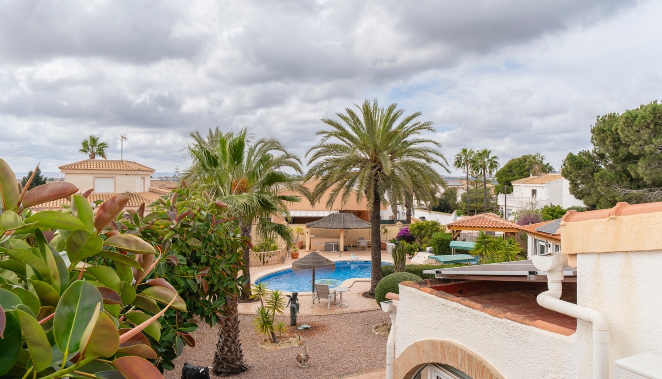 Sale - Chalet - Ciudad Quesada - Rojales