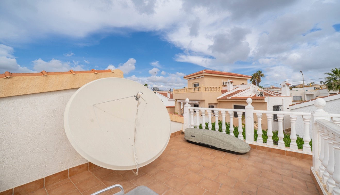 Sale - Chalet - Ciudad Quesada - Rojales