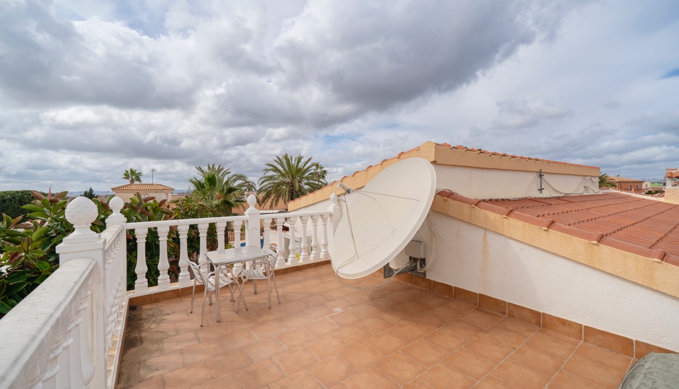 Sale - Chalet - Ciudad Quesada - Rojales