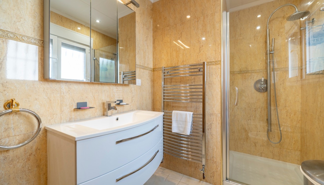 Sale - Chalet - Ciudad Quesada - Rojales