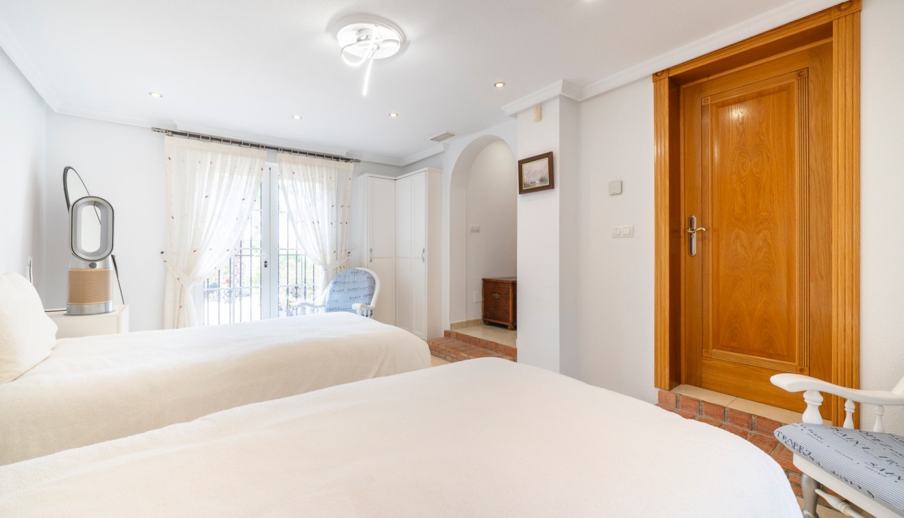 Sale - Chalet - Ciudad Quesada - Rojales