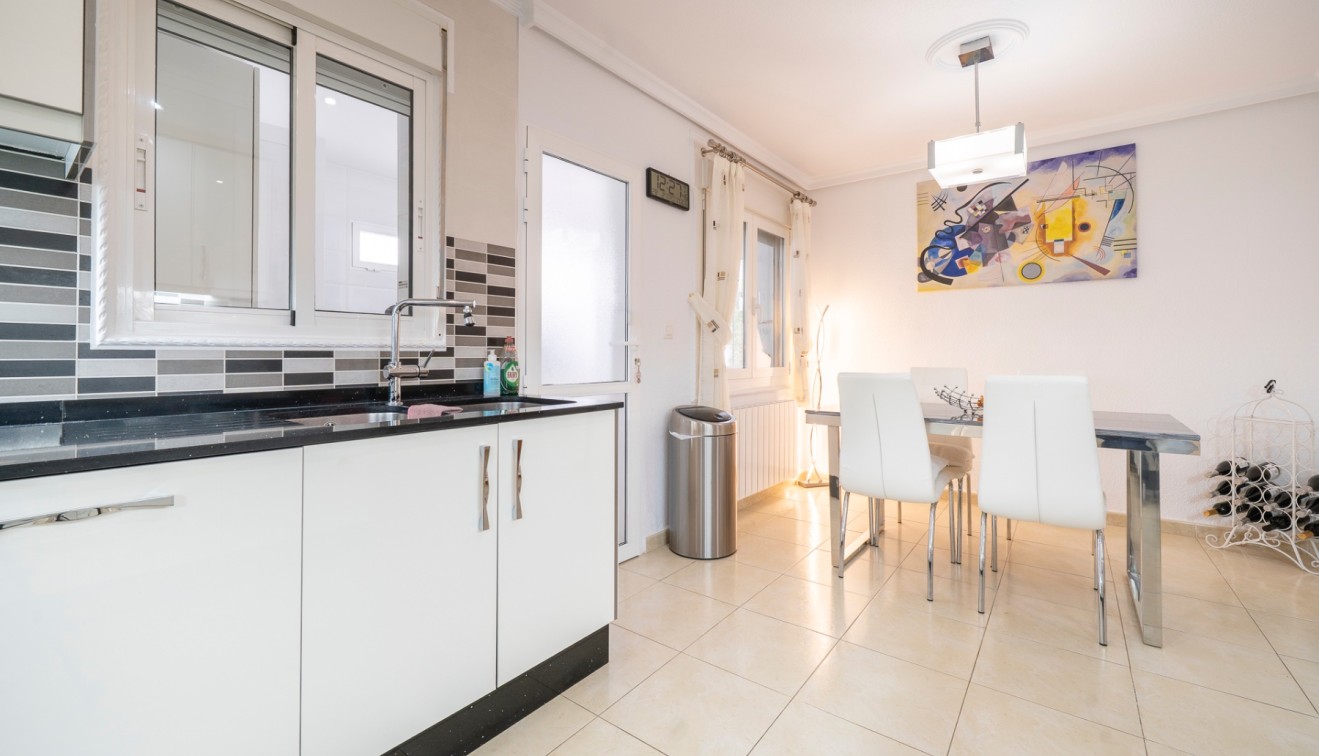 Sale - Chalet - Ciudad Quesada - Rojales